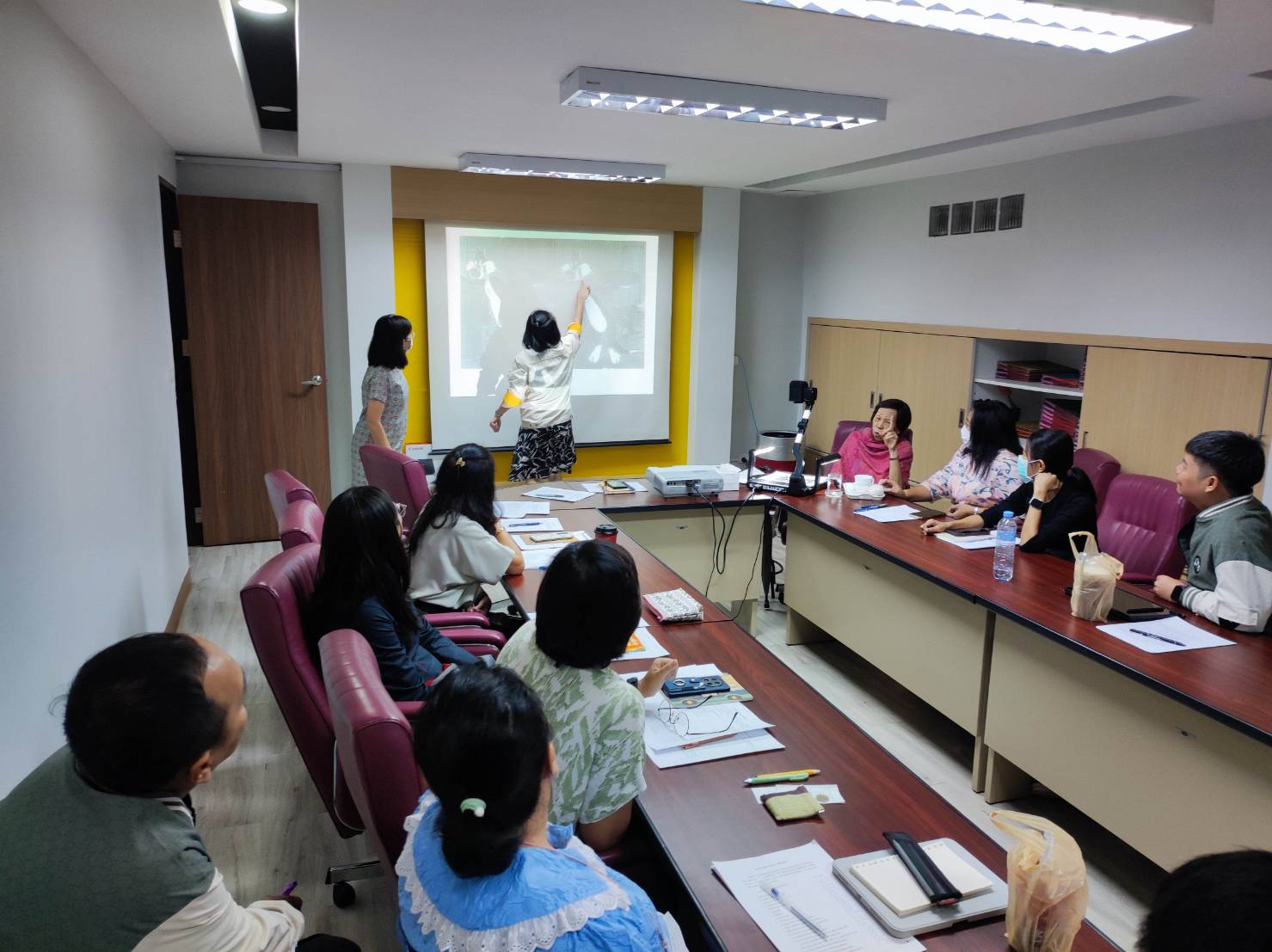โครงการอบรมเชิงปฏิบัติการจิตบริการและการให้บริการอย่างมีคุณธรรมจริยธรรม เพื่อการทำงานที่มีประสิทธิภาพ